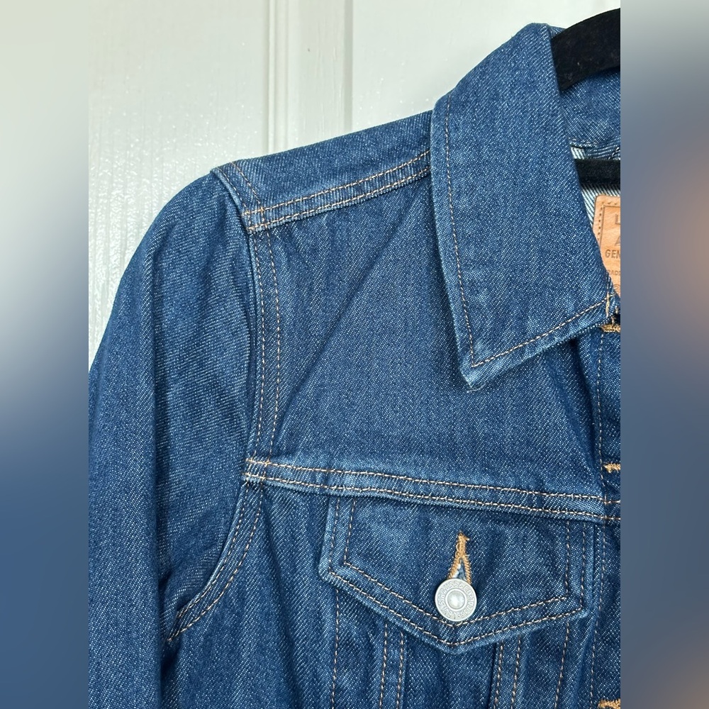 Levi’s Women’s Original Blue Denim Jean Jacket | Size: Medium - Picture 3 of 6
